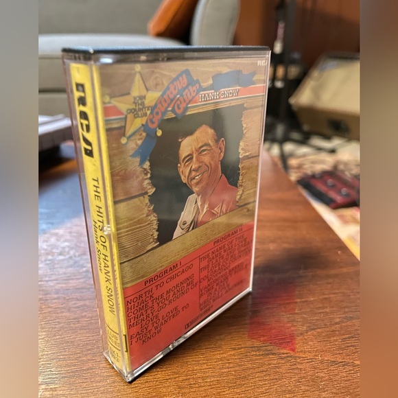 🇨🇦 Vintage Hank Snow 1976 The Hits RCA Records Cassette Tape Nova Scotia 🇨🇦 - Picture 2 of 5